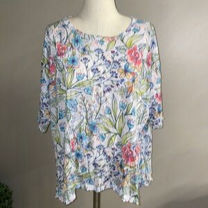 Shana women’s garden floral on white SLUB knit drop 1/2 sleeve top relaxed LRG